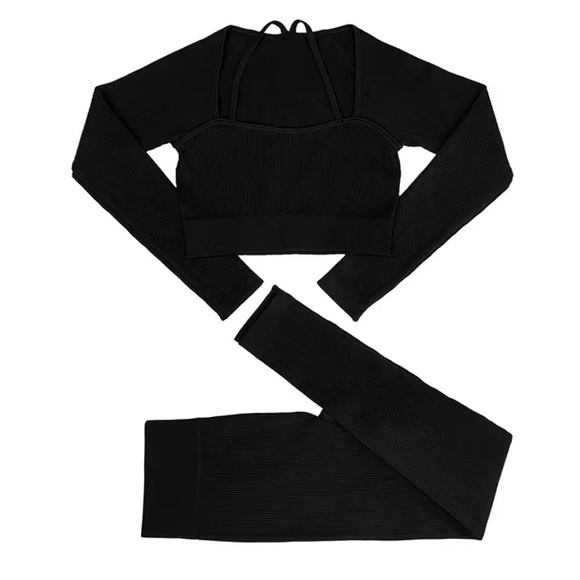 Brand new workout set in black 🖤 - Picture 1 of 1